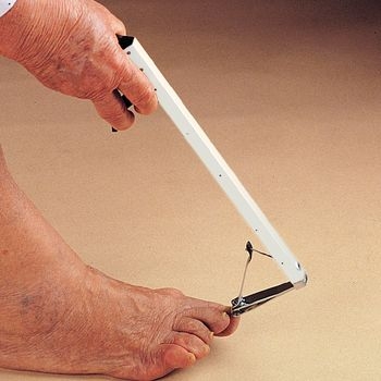 long handled toenail clippers